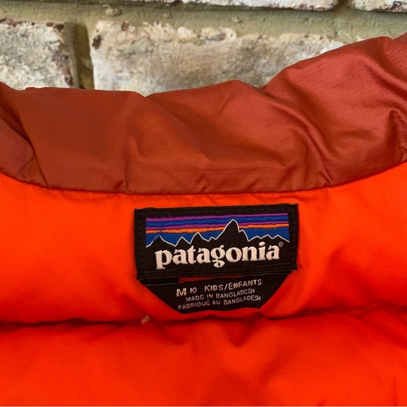 Patagonia | Rust Orange Down Puffer Jacket | Boy’s 10 - Picture 12 of 16